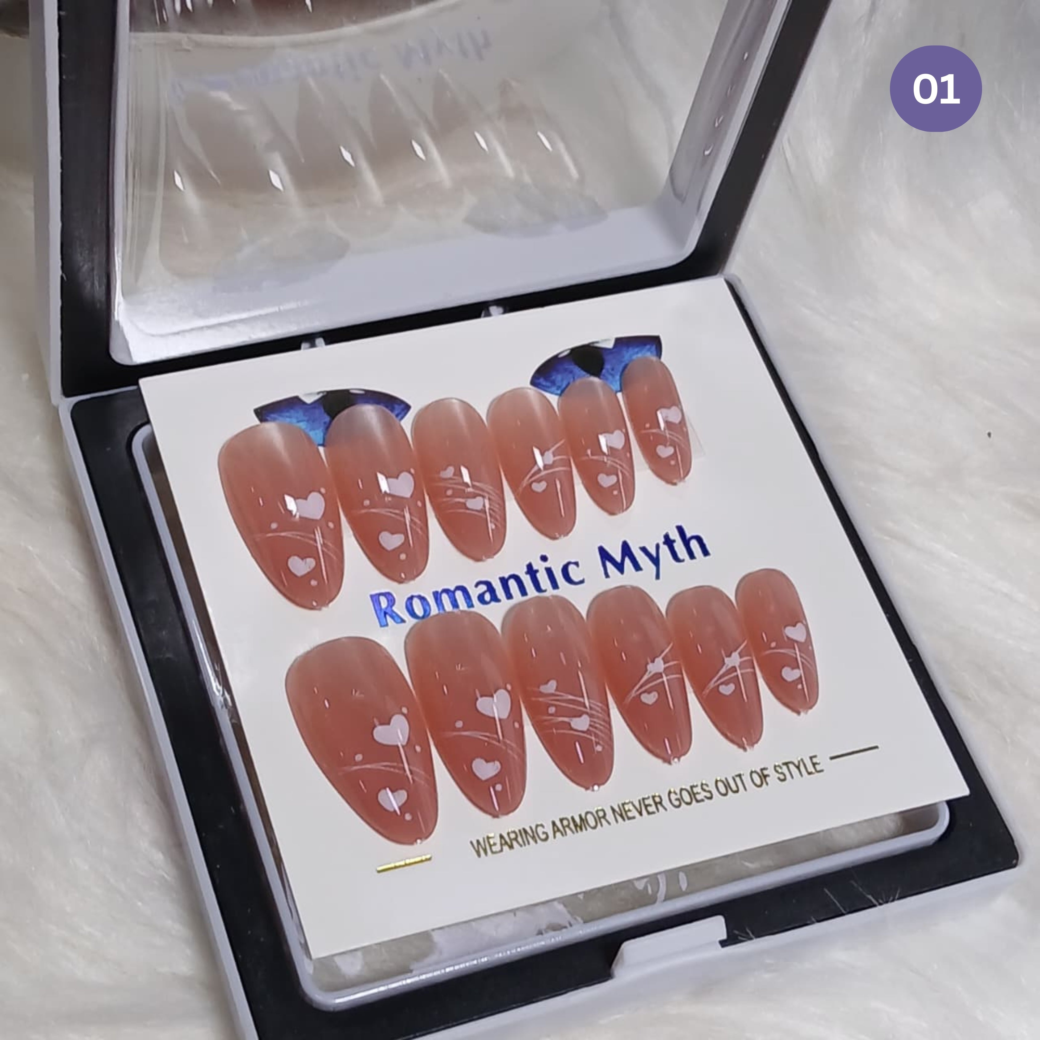 Romantic Myth Classic Elegance Press-On Nail Kit Cat's Eye Nails Pack of 3