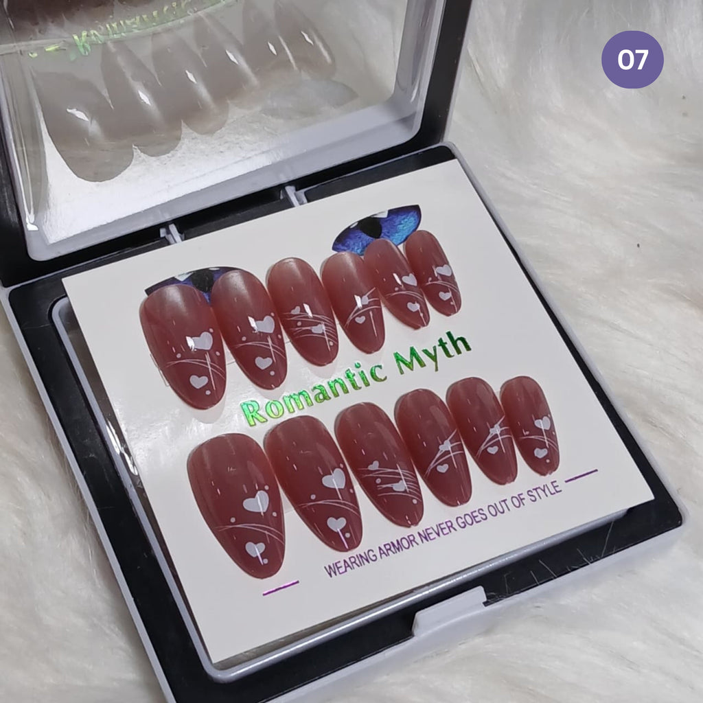 Romantic Myth Classic Elegance Press-On Nail Kit Cat's Eye Nails Pack of 3