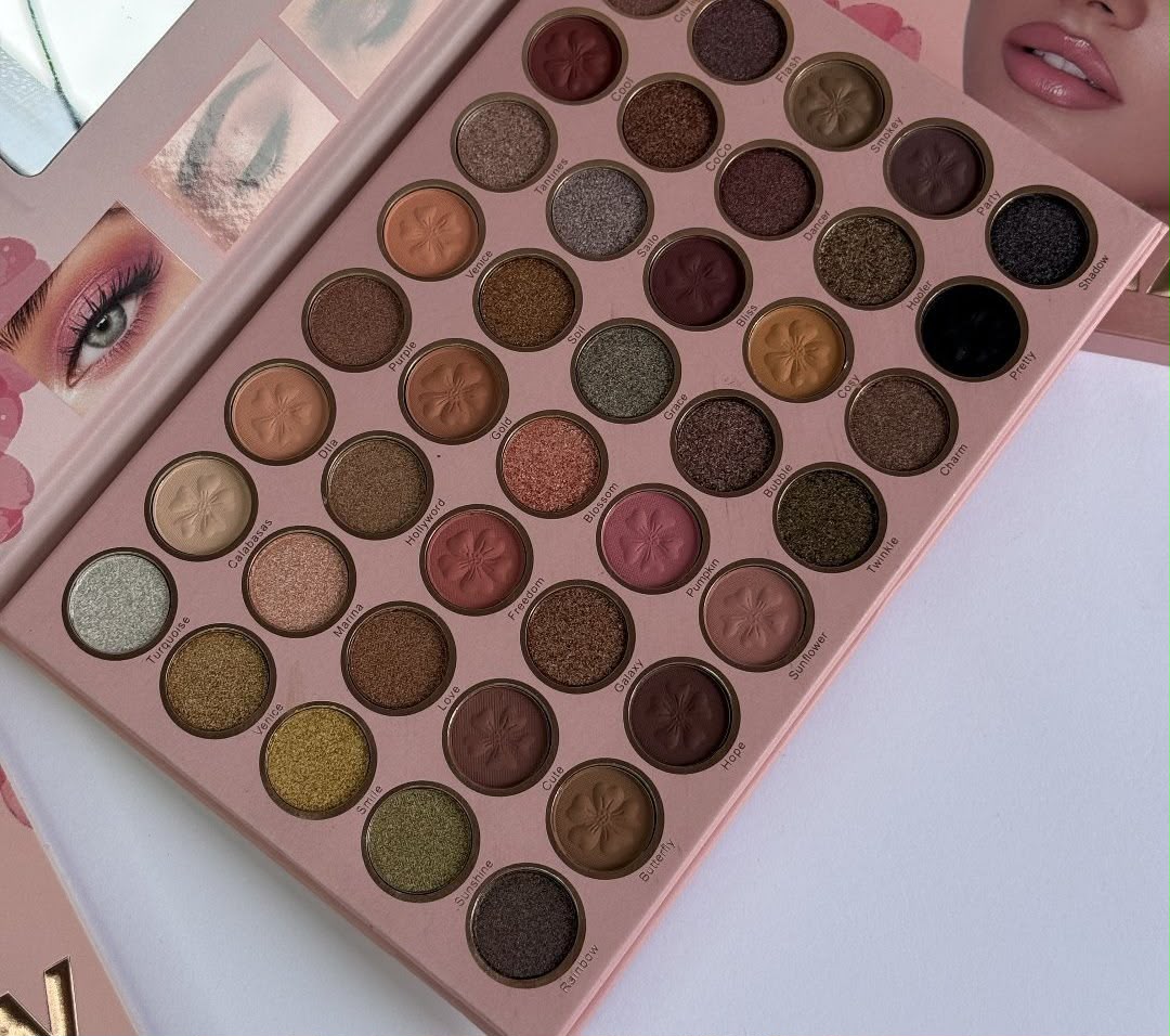 IGOODCO 40 Color  Professional Makeup Eyeshadow Palette