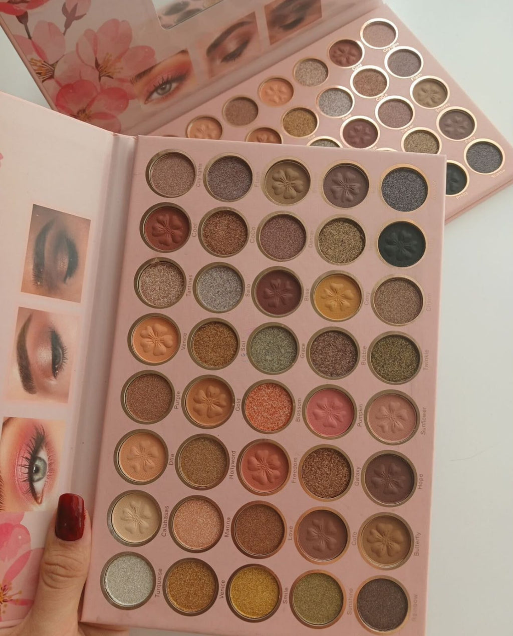 IGOODCO 40 Color  Professional Makeup Eyeshadow Palette